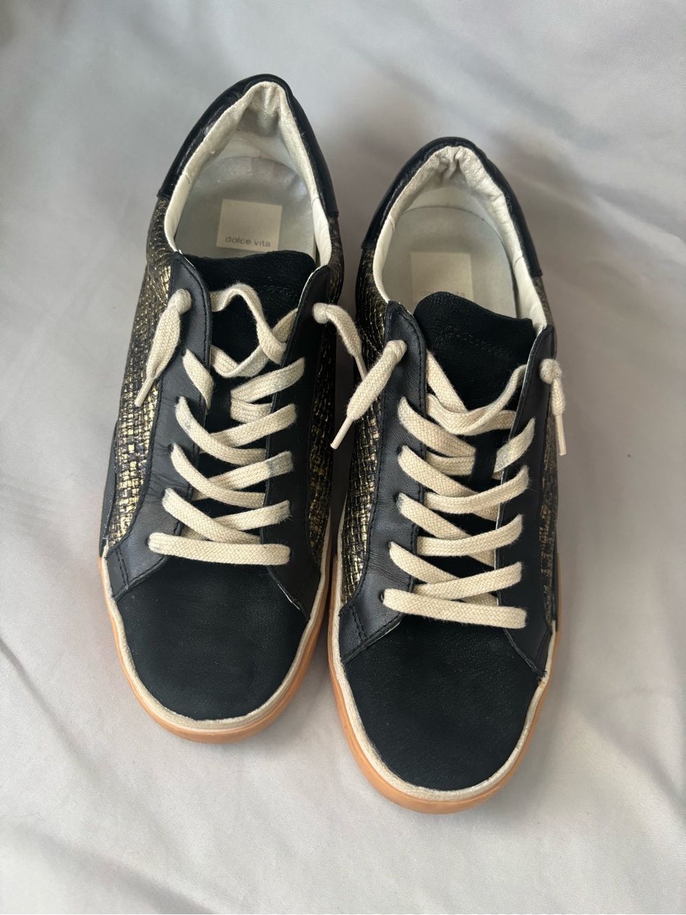 Dolce Vita Black and Gold Woven Low-Top Sneakers Size 9.5 - Picture 3 of 9